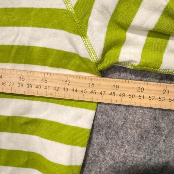 Hanna Andersson Grinch Long Sleeve Striped Organic Cotton Green Womens Medium - Picture 5 of 6